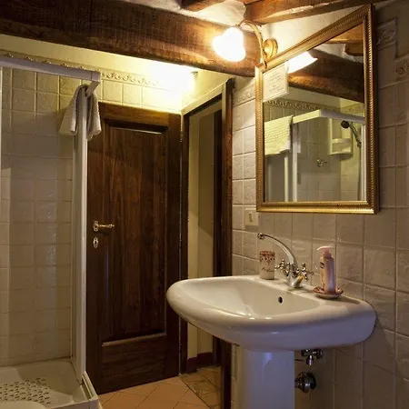 Antica Bed and Breakfast Πιέντσα